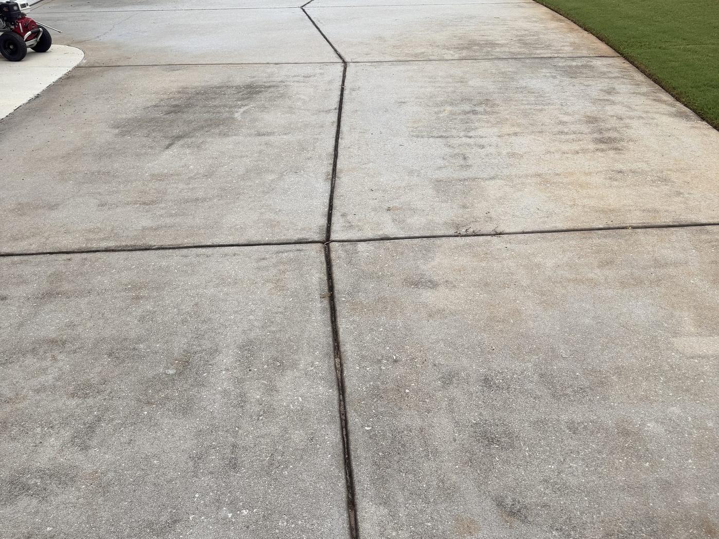 Driveway, Loganville, before pressure washing