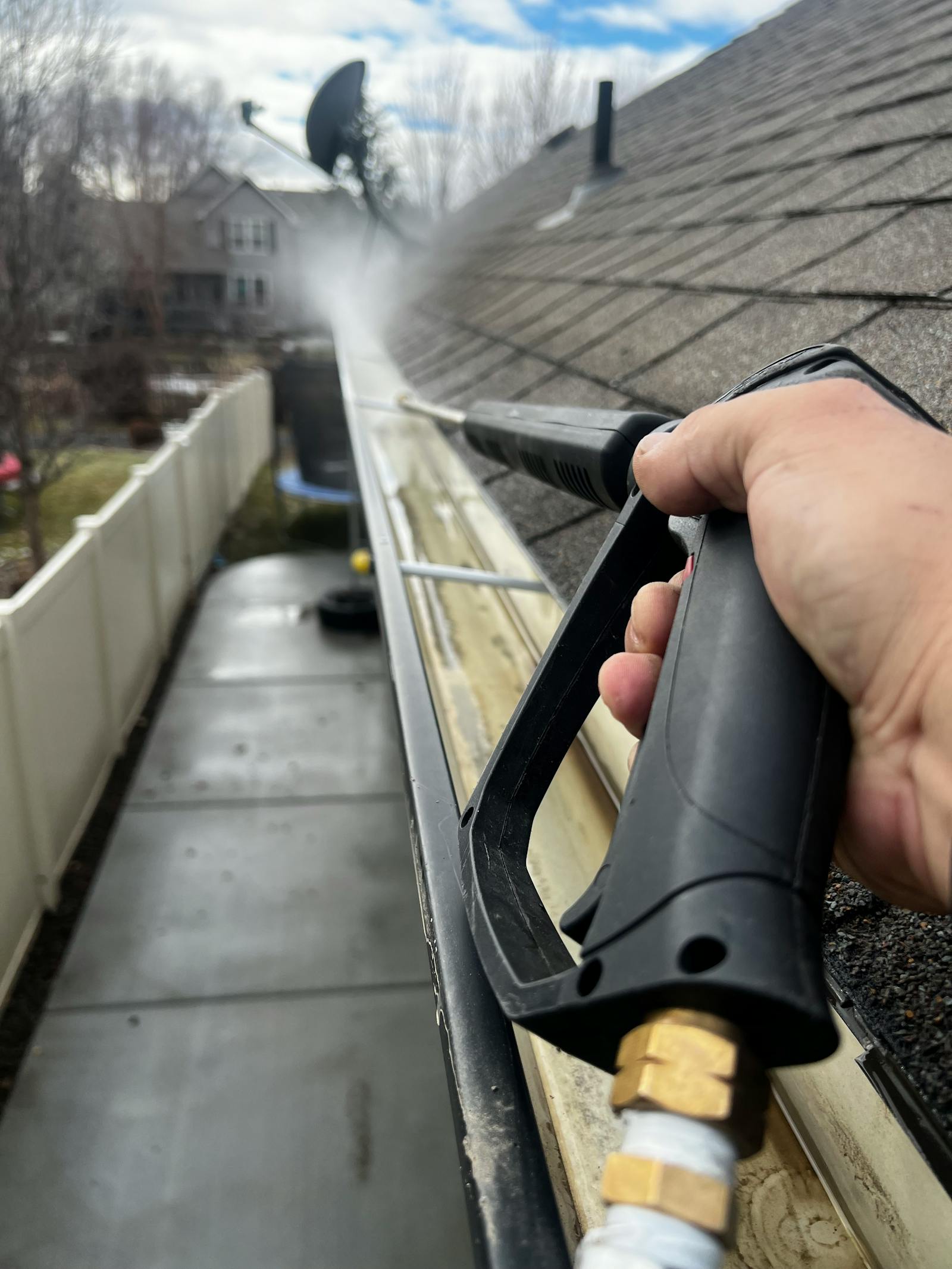 Gutter Cleaning & Brightening